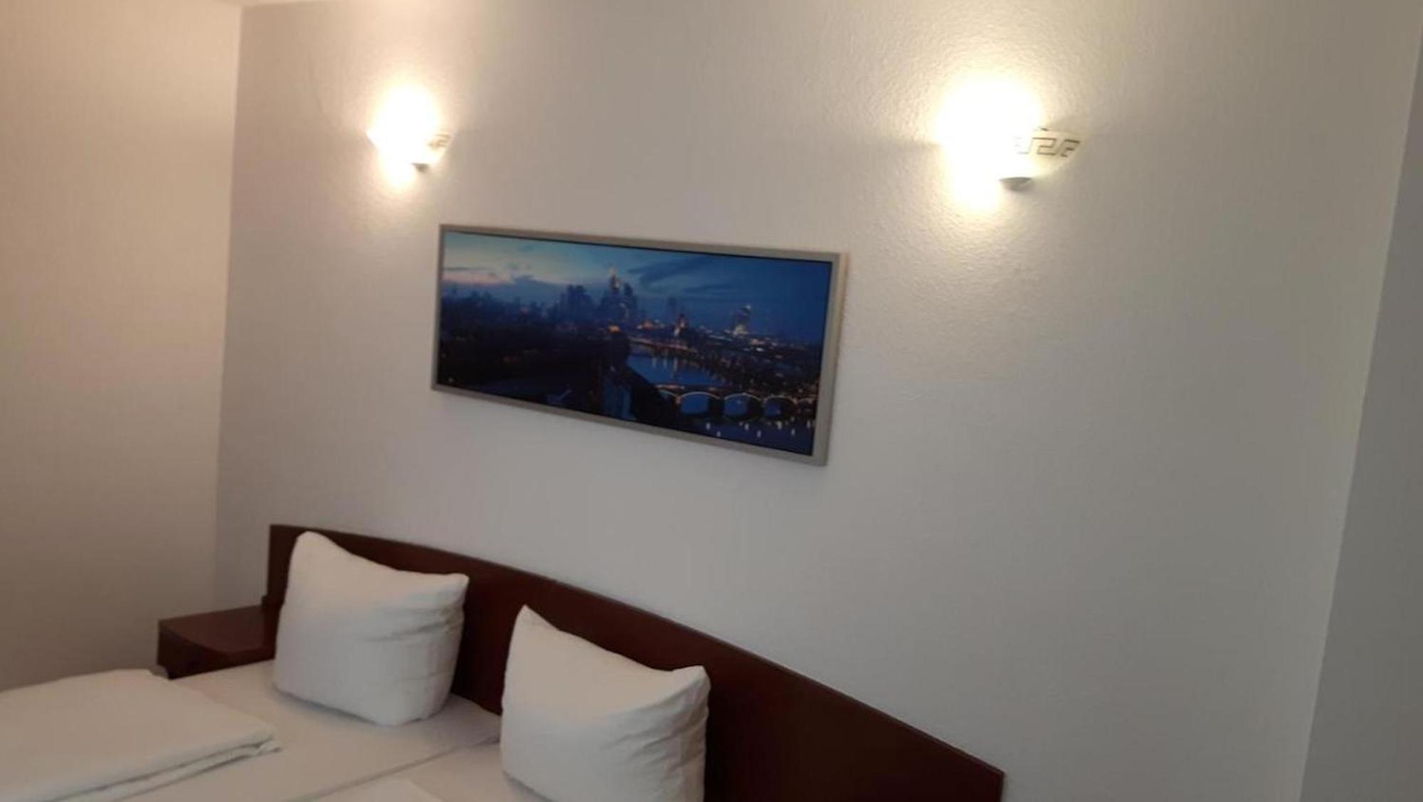 Hotel Aurelia フランクフルト エクステリア 写真